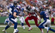 开云体育在线-引擎咆哮下的艺术，拉文在F1街道赛之夜的冠军级表现