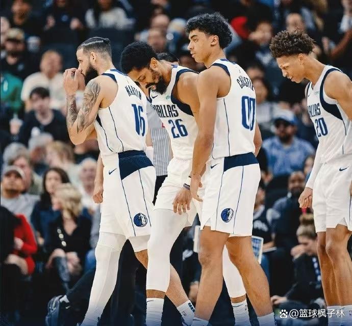 包含独行侠鏖战马刺，伦纳德关键制胜的词条