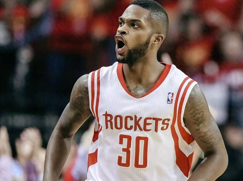 包含活塞大胜拓者,格兰特砍下30分铸就获胜的词条 包含活塞大胜拓者,格兰特砍下30分铸就获胜的词条