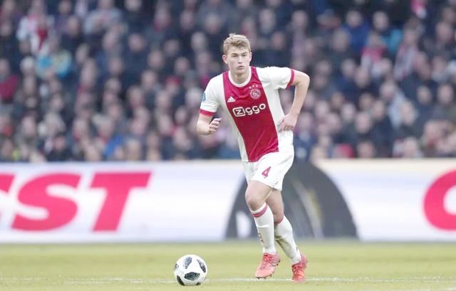 关于阿贾克斯力压对手晋级欧冠半决赛的信息 关于阿贾克斯力压对手晋级欧冠半决赛的信息