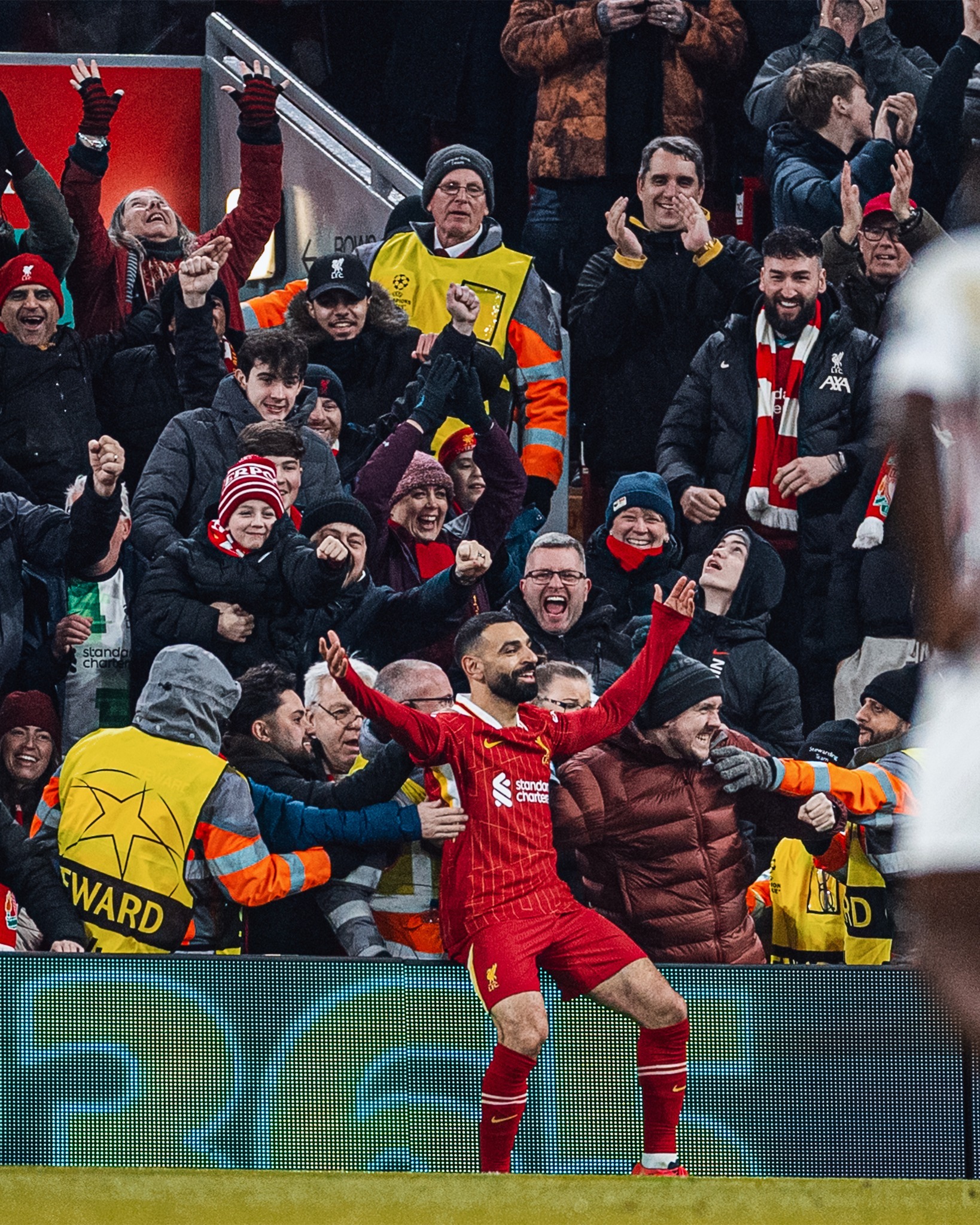 利物浦逆转击败维拉，领先优势更大的简单介绍