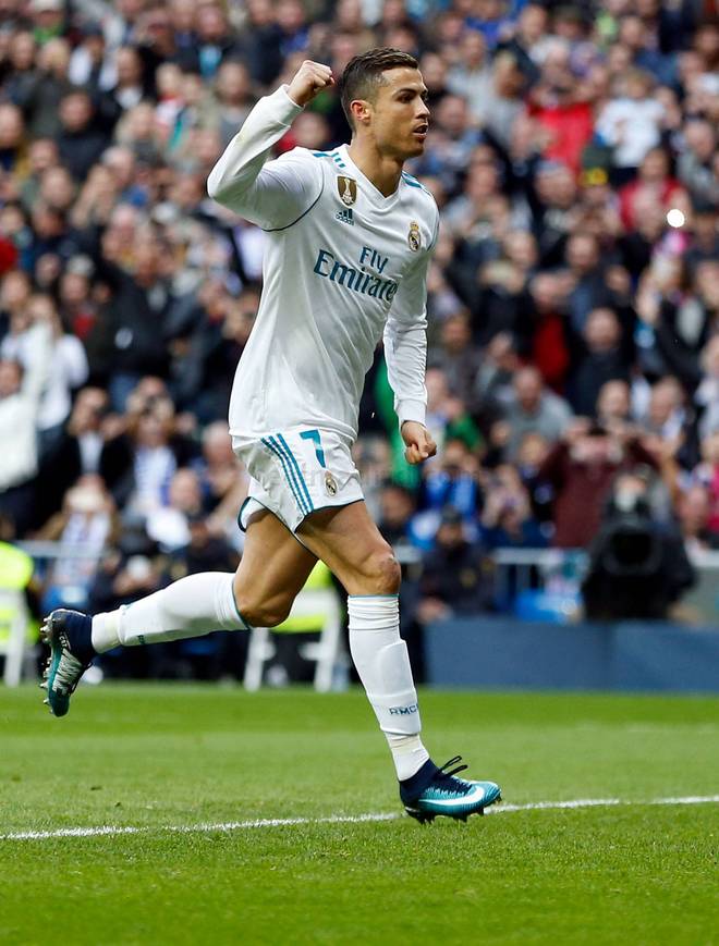 华德福德主场大胜，连续实现三连胜