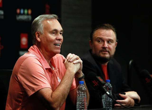 包含火箭队经理辞职，转投足球管理团队的词条