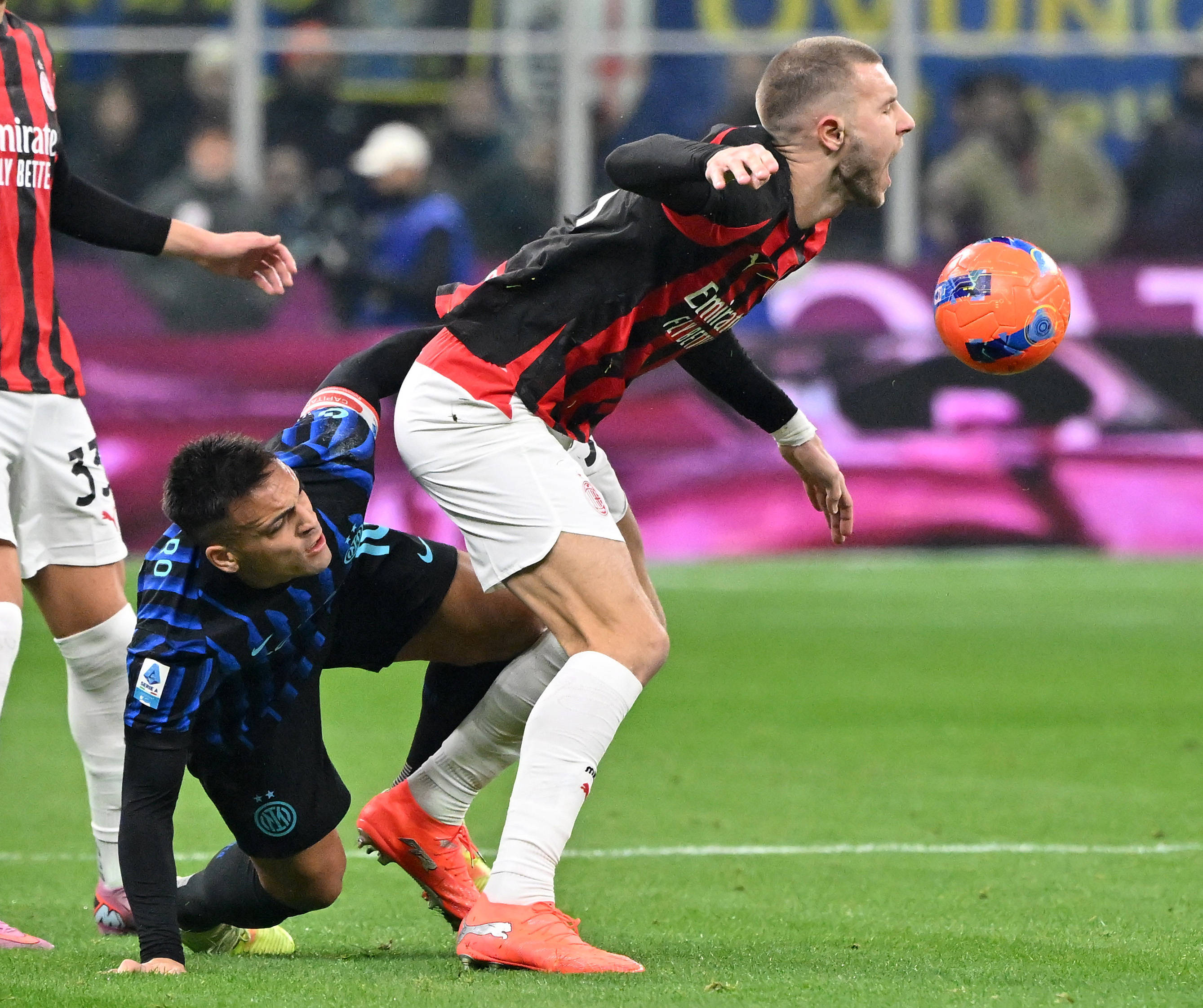 包含国际米兰力克法国，C罗带队取胜的词条