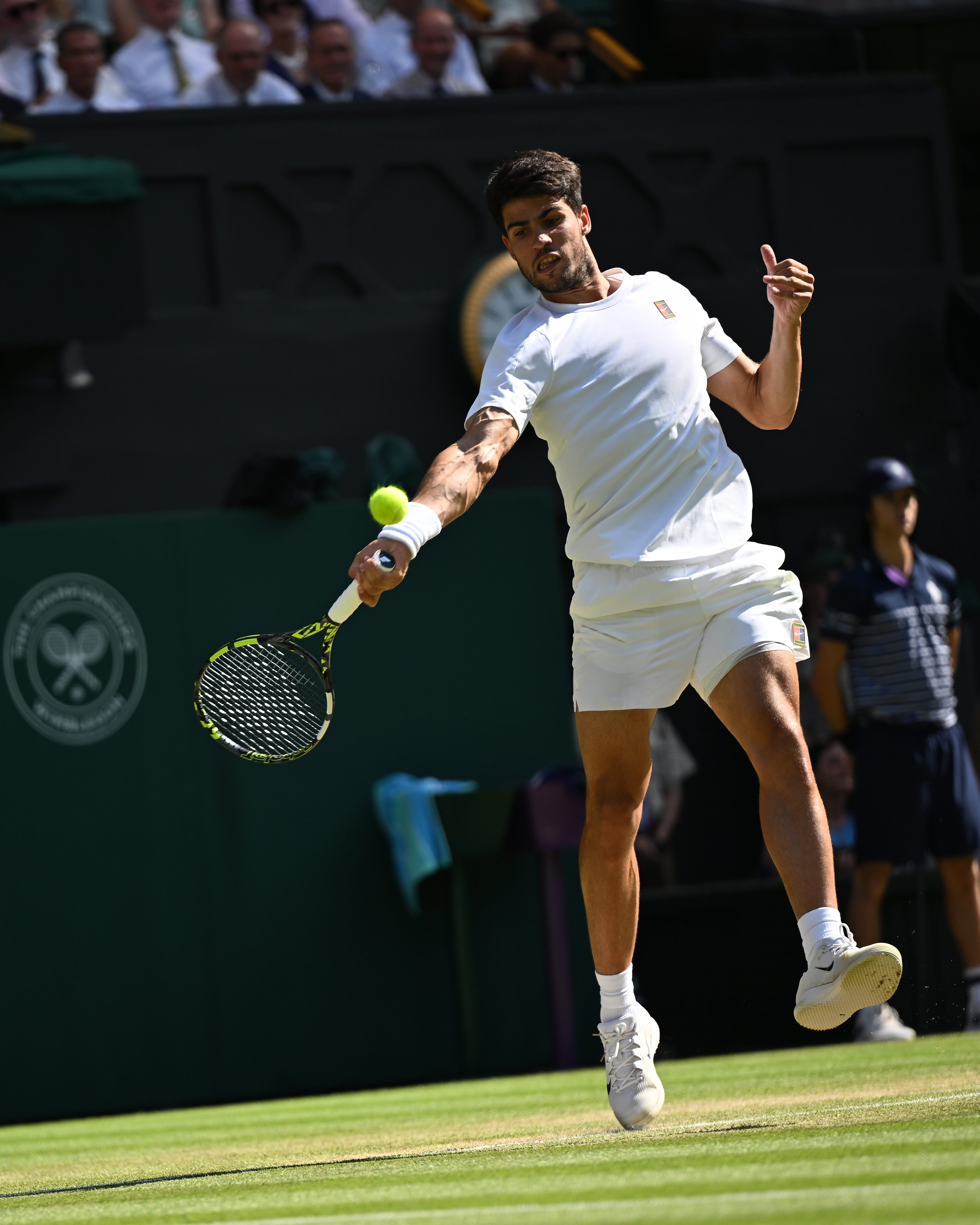 美国网球队完胜日本网球队，阿尔卡拉斯绝境逆转的简单介绍