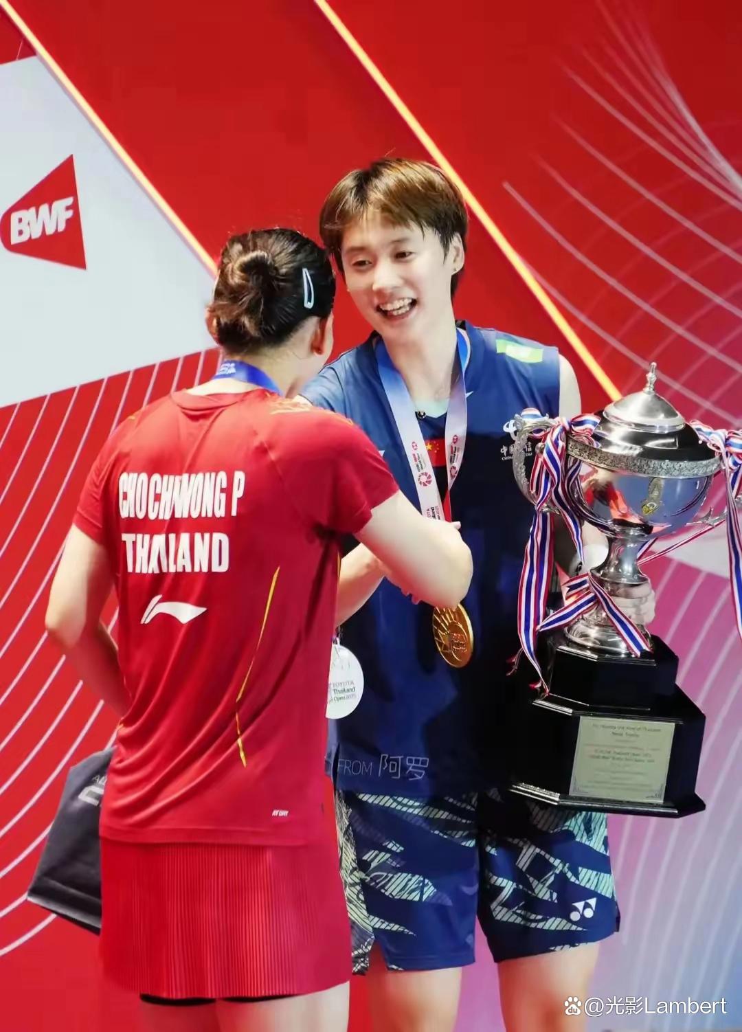 丹麦队完胜法国队，陈雨菲点燃赛场的简单介绍