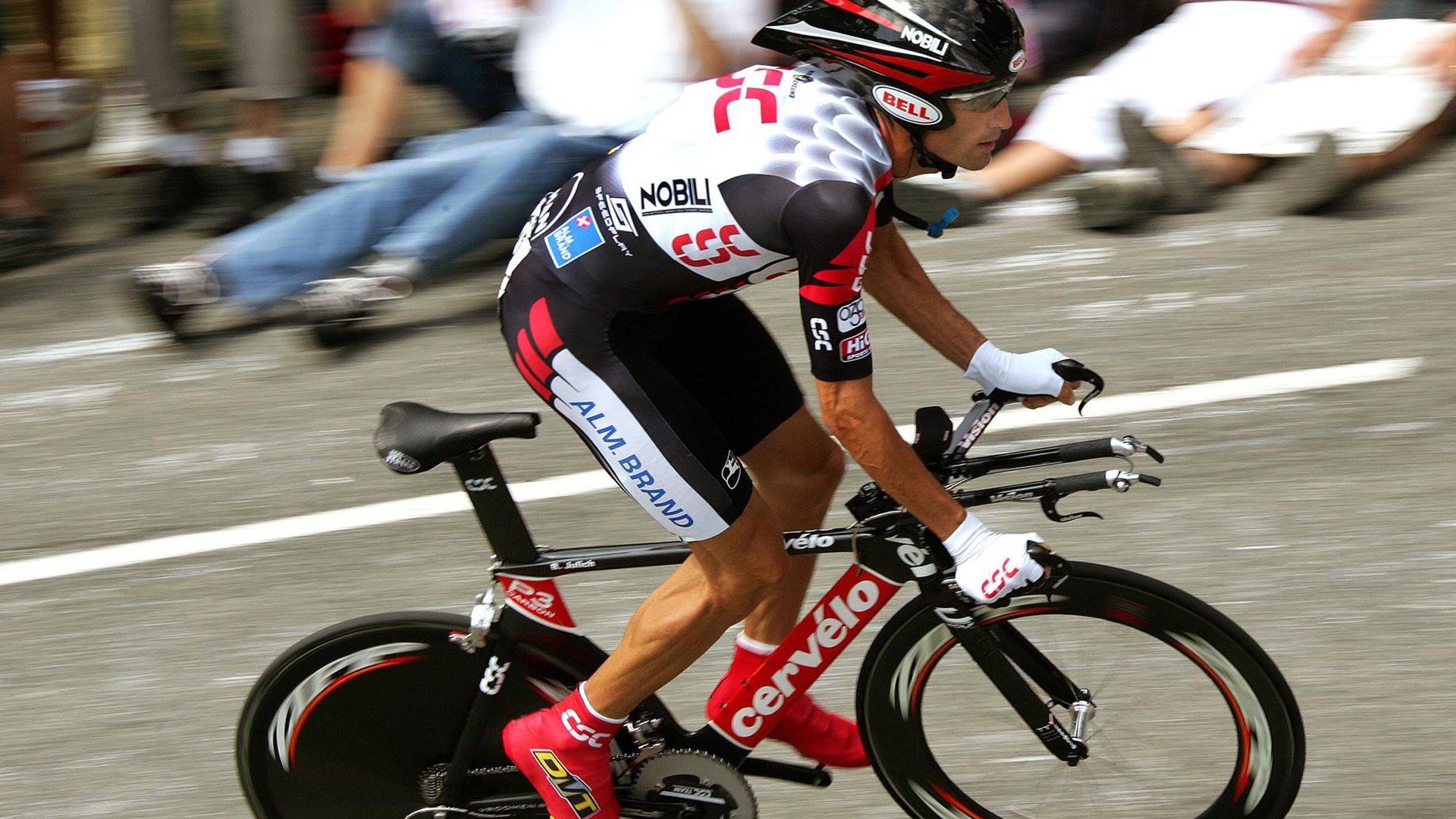 开拓者巅峰对决灰熊，约基奇关键节点连续得分定乾坤